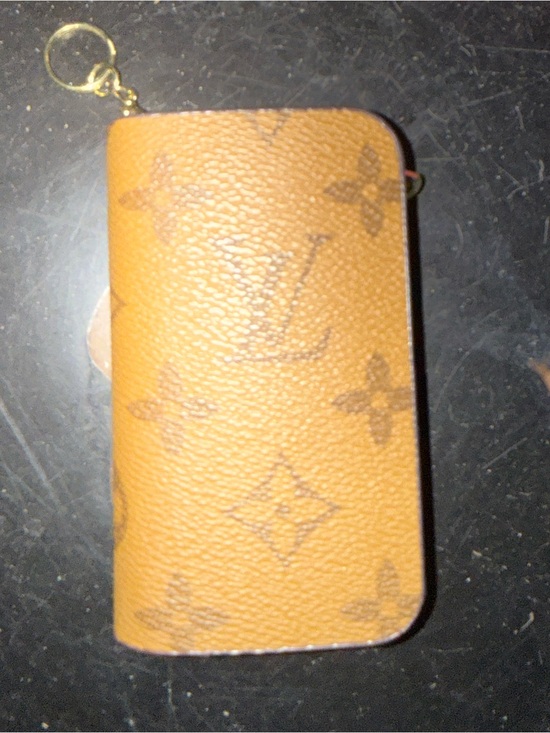 Louis Vuitton Accessories - Louis Vuitton Monogram Key Pouch / Pochette Clés Brown Canvas Key Holder Wallet